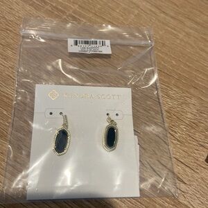 Kendra Scott NEW. Never worn
